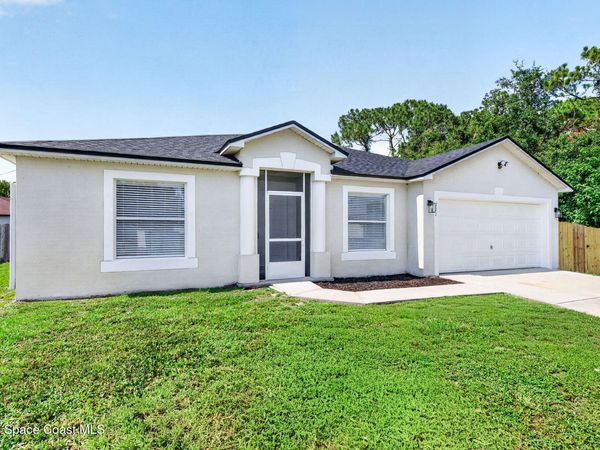 711 Avalon Street SE , Palm Bay, FL 32909