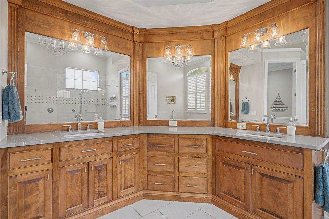 1306 Playmoor Drive, Palm Harbor, FL 34683 Photo