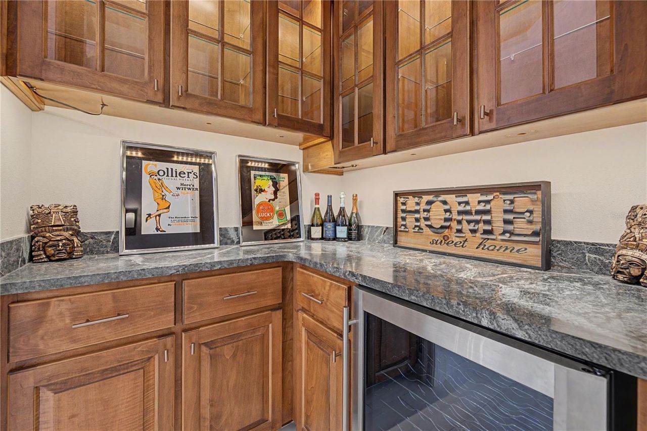 1306 Playmoor Drive, Palm Harbor, FL 34683 Photo
