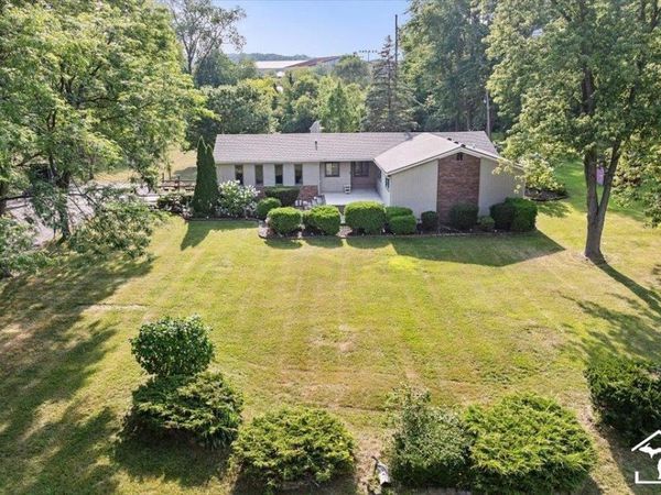 13380 Pine Street, Taylor, MI 48180