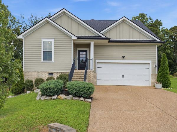 271 Christine Dr, Lebanon, TN 37087