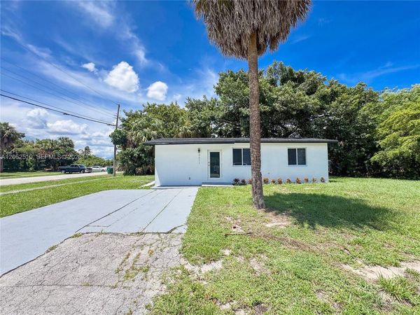 3311 NW 9th St , Lauderhill, FL 33311