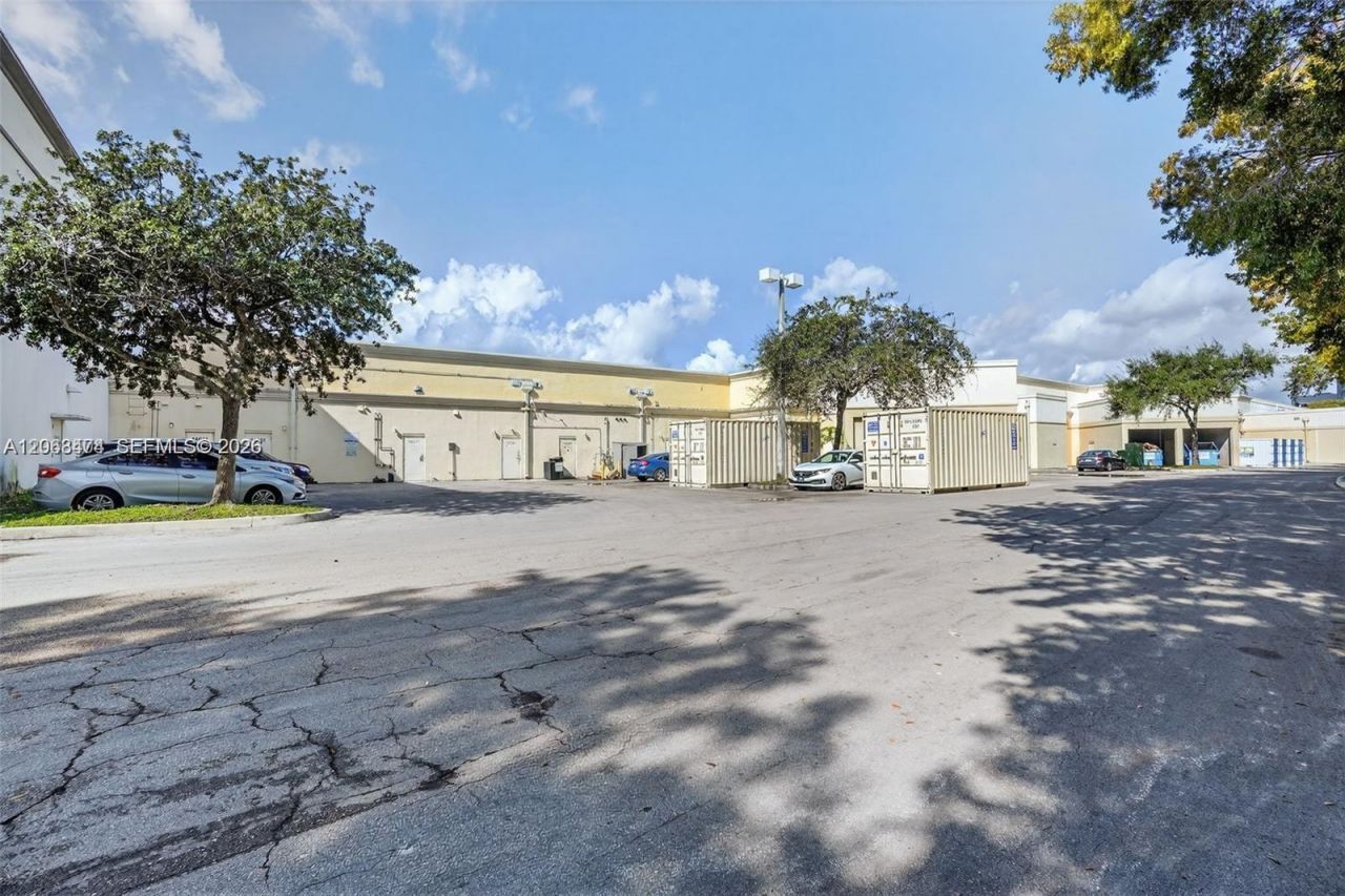 Boba Tea Shop For Sale In North Miami Beach , North Miami, FL 33181 Photo