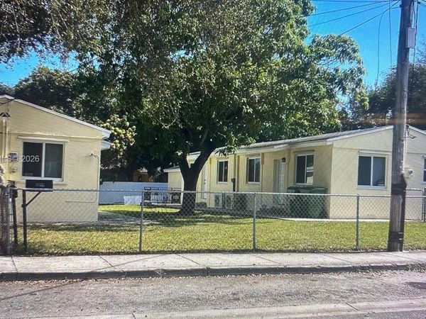 7637 NW 3rd Ave , Miami, FL 33150