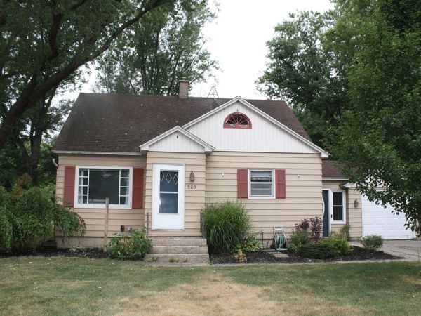 605 64th Avenue, Zeeland, MI 49464