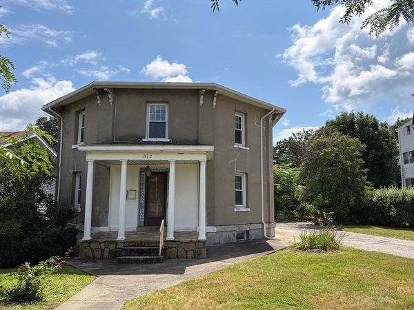 312 Plantation St, Worcester, MA 01604