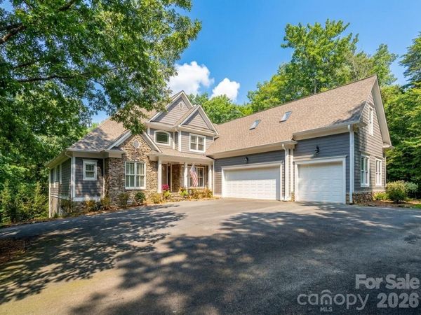 1820 Southpoint Lane , New London, NC 28127