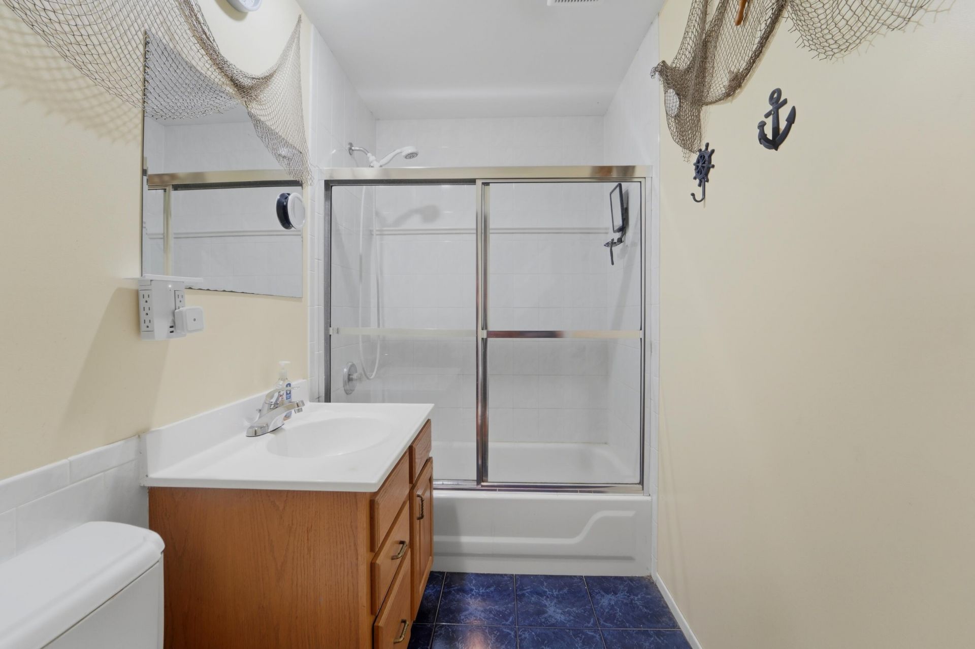 8645 SE Alabama Place, Hobe Sound, FL 33455 Photo