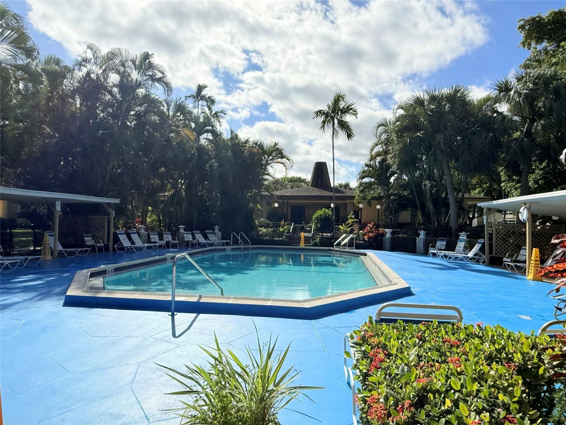 5171 W Oakland Park Boulevard, Unit 312, Lauderdale Lakes, FL 33313 Photo