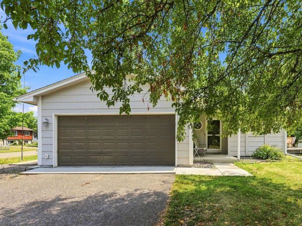 7156 Brian Drive, Centerville, MN 55038