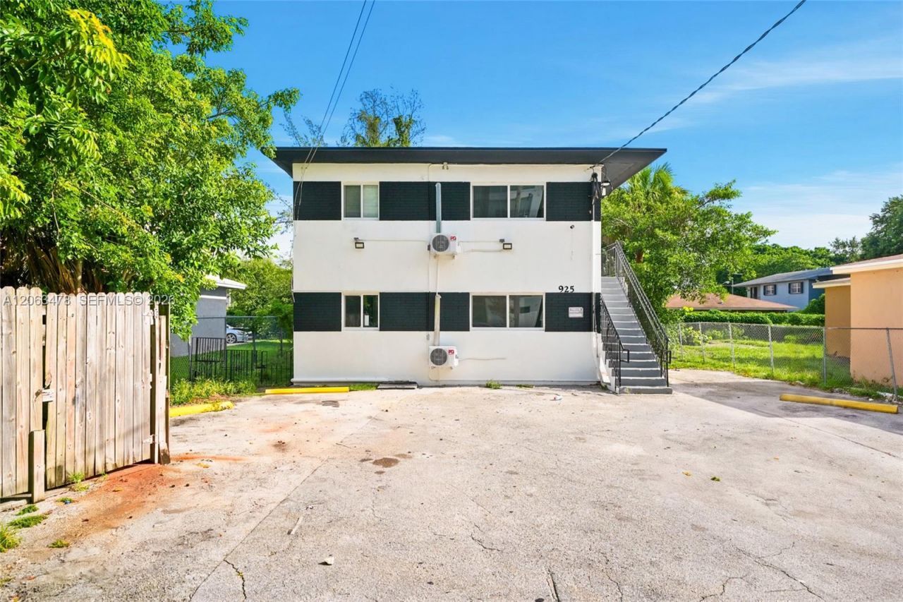 925 NW 69th St , Unit 2, Miami, FL 33150 Photo