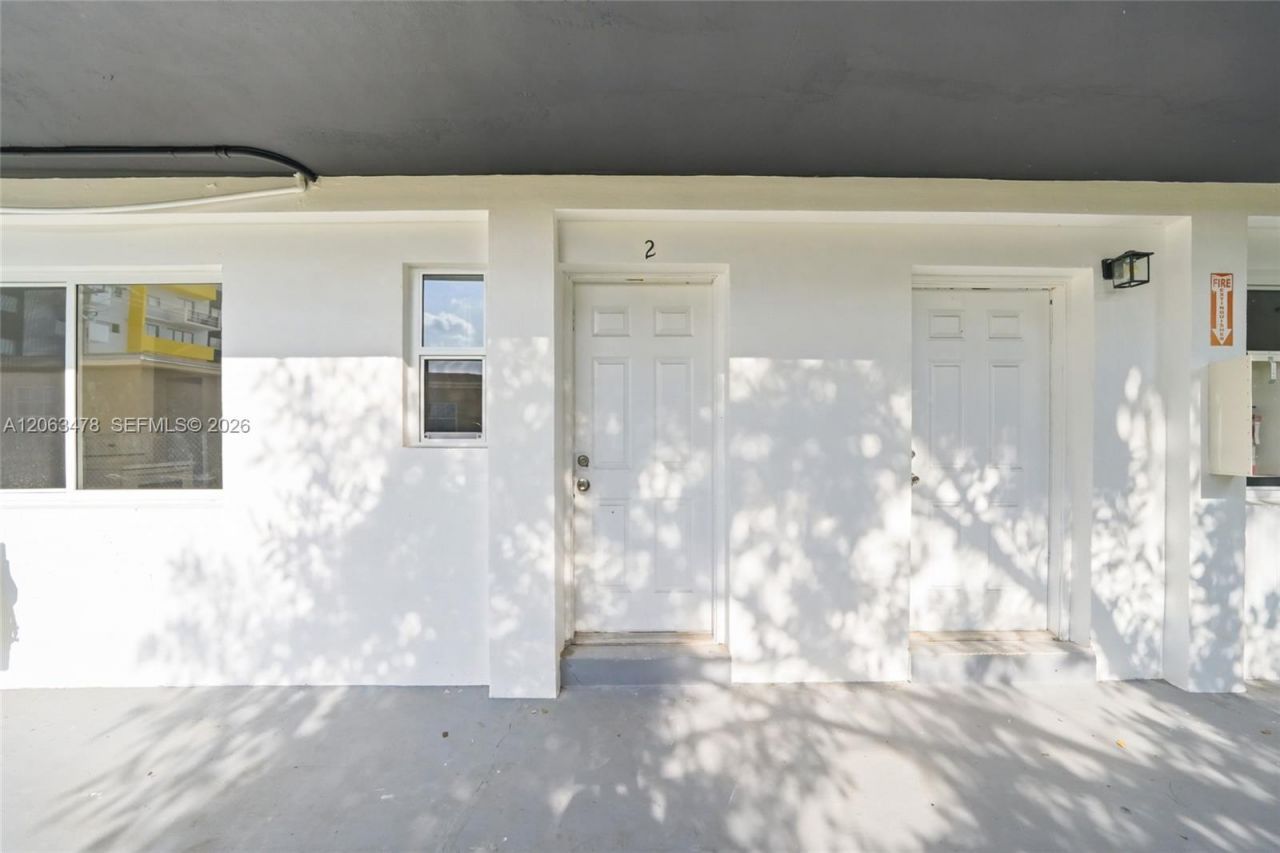 925 NW 69th St , Unit 2, Miami, FL 33150 Photo
