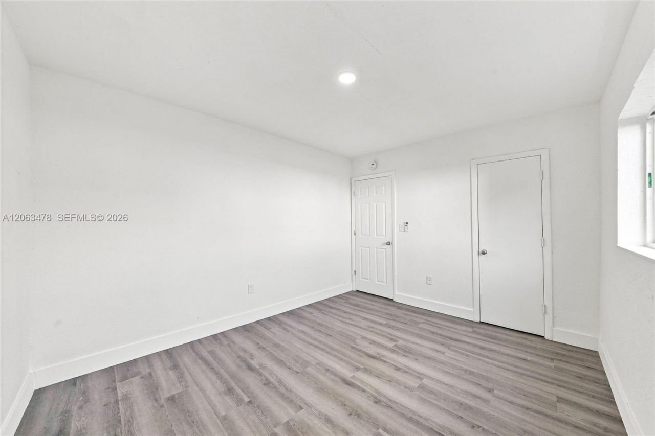 925 NW 69th St , Unit 2, Miami, FL 33150 Photo