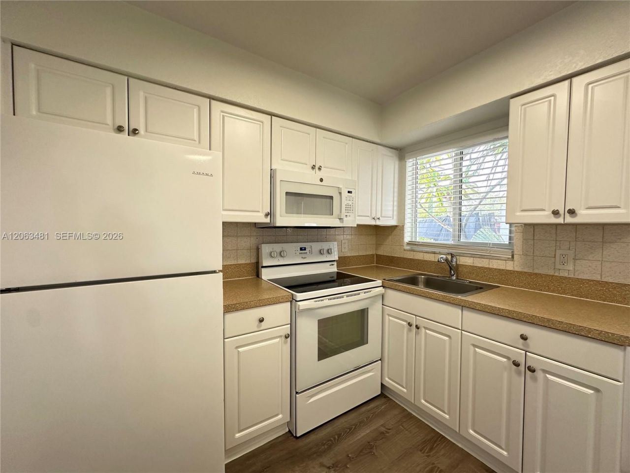3720 NE 22nd Ave , Unit 12, Lighthouse Point, FL 33064 Photo