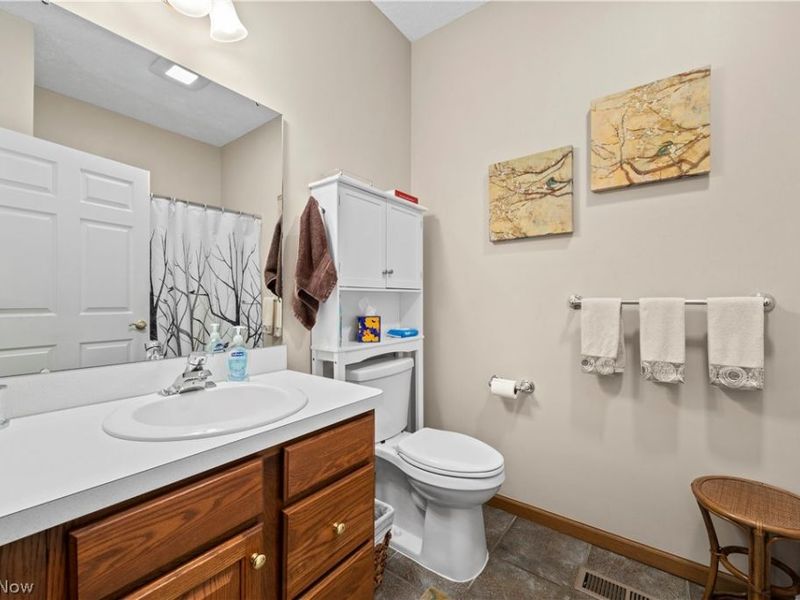 2400 Worthington Place, Avon, OH 44011 Photo 11