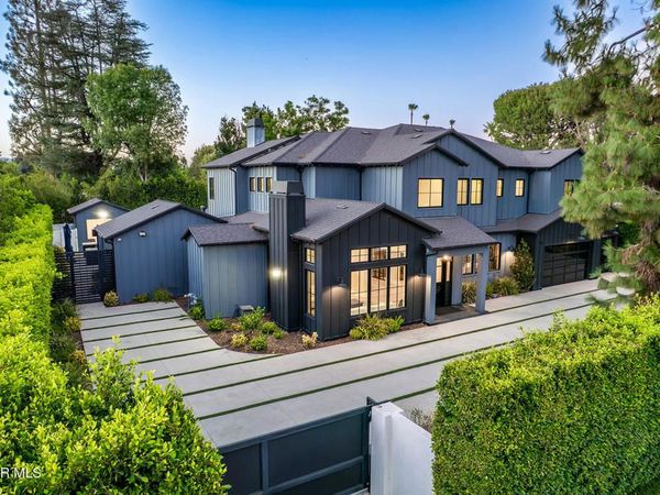 18651 Wells Drive, Tarzana, CA 91356