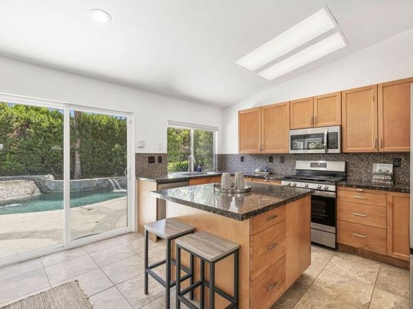 45460 Coldbrook Lane, La Quinta, CA 92253