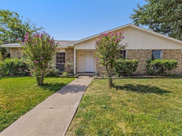 1926 Rambling Ridge, Carrollton, TX 75007