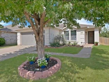 7604 Scarlet View Trail, Fort Worth, TX 76131
