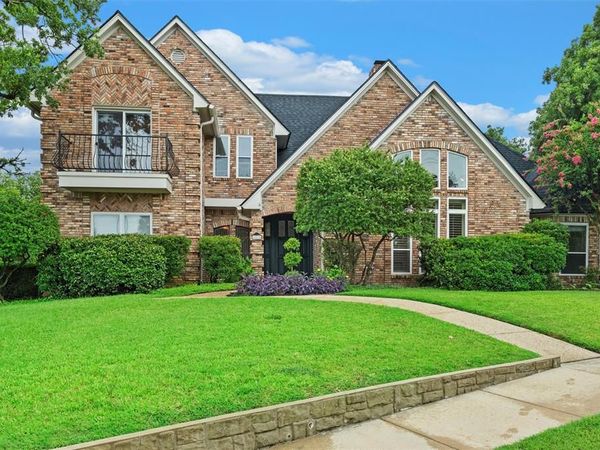 6512 Shorewood Drive, Arlington, TX 76016