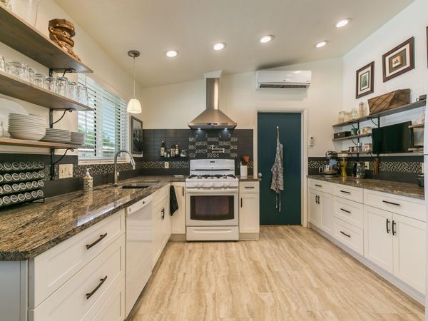 4128 Sunland Circle NW, Albuquerque, NM 87107