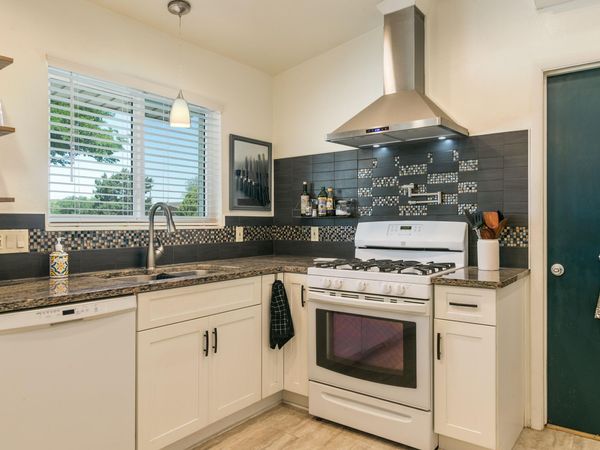4128 Sunland Circle NW, Albuquerque, NM 87107