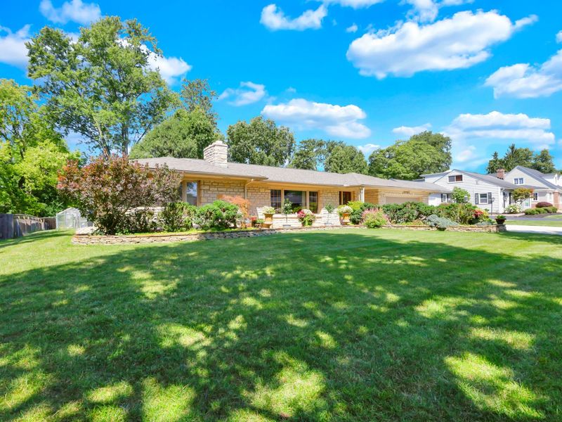 3783 Chevington Road , Columbus, OH 43220 Photo 2