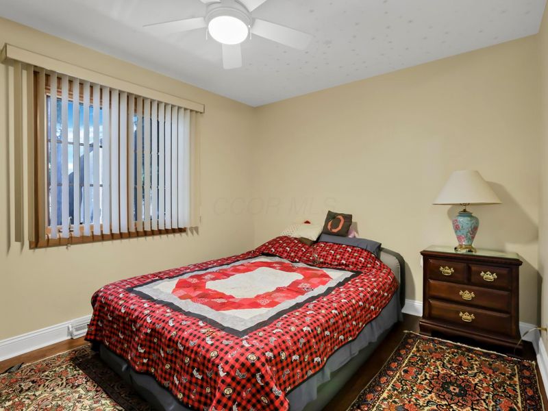 3783 Chevington Road , Columbus, OH 43220 Photo 20