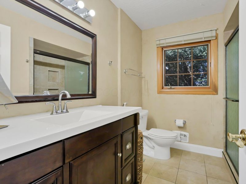 3783 Chevington Road , Columbus, OH 43220 Photo 22