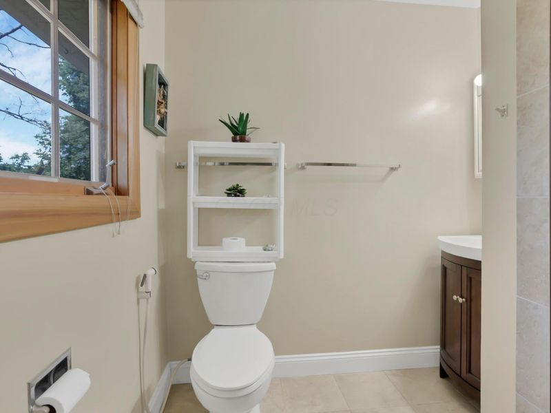 3783 Chevington Road , Columbus, OH 43220 Photo 28