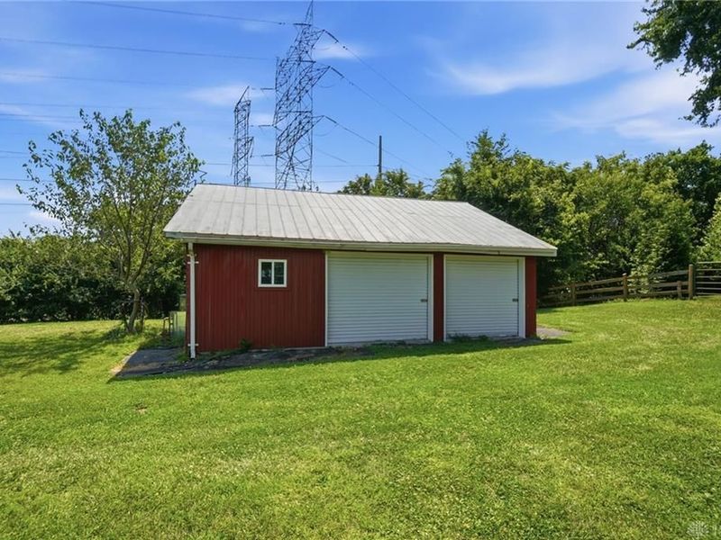 1760 Evanston Road, Tipp City, OH 45371 Photo 4