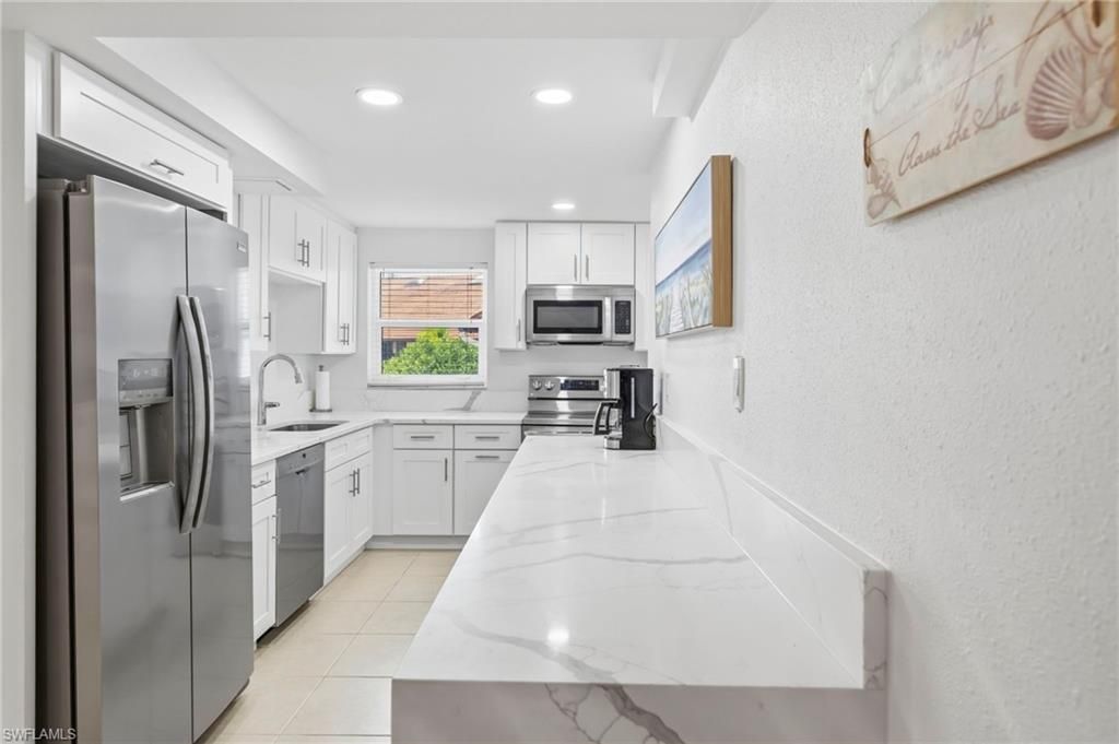 4092 Belair Ln, Unit 17, Naples, FL 34103 Photo