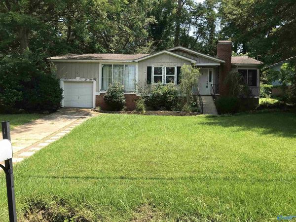 1917 Lookout Street, Gadsden, AL 35904