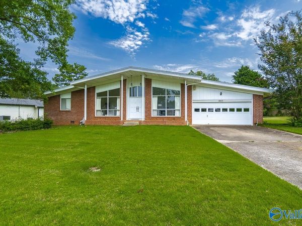 1217 Kingsway Road, Huntsville, AL 35802