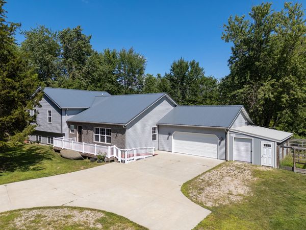449 Blue Star Highway, South Haven, MI 49090