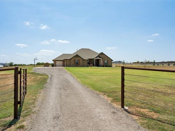 5264 NW Edmond Road, Piedmont, OK 73078