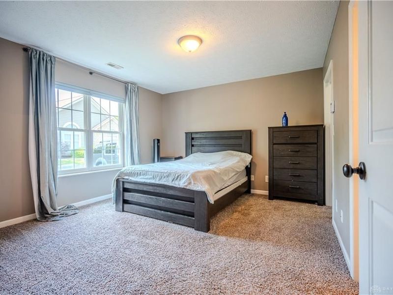 19 Edinburgh Village Drive, Centerville, OH 45458 Photo 12