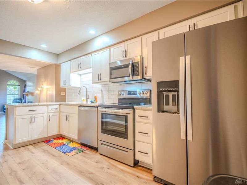 19 Edinburgh Village Drive, Centerville, OH 45458 Photo 9