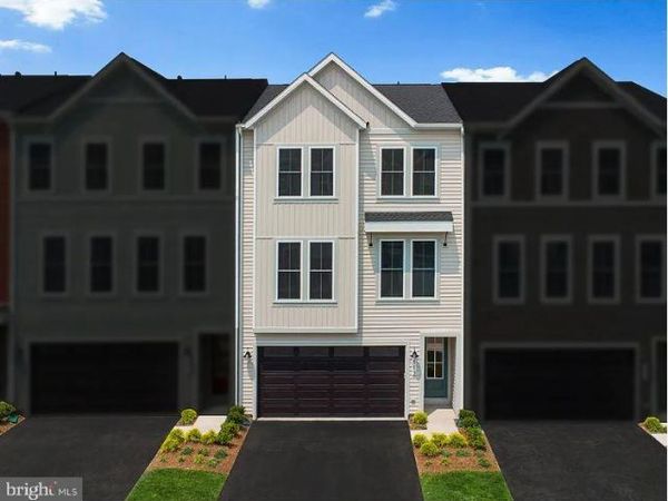 112 GALAXY, STEPHENSON, VA 22656
