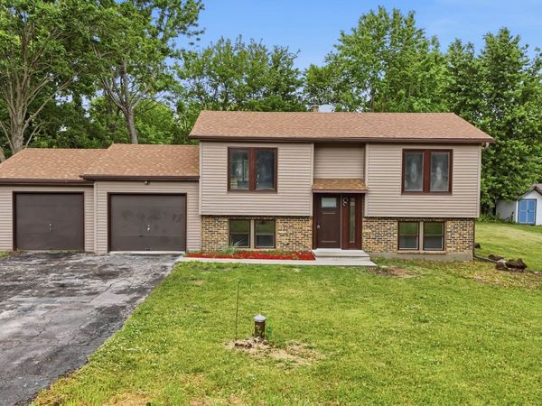 8320 Phyllis Road, ROCKFORD, IL 61108