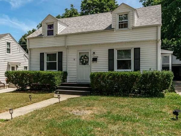 1904 Colorado Avenue, ROCKFORD, IL 61108