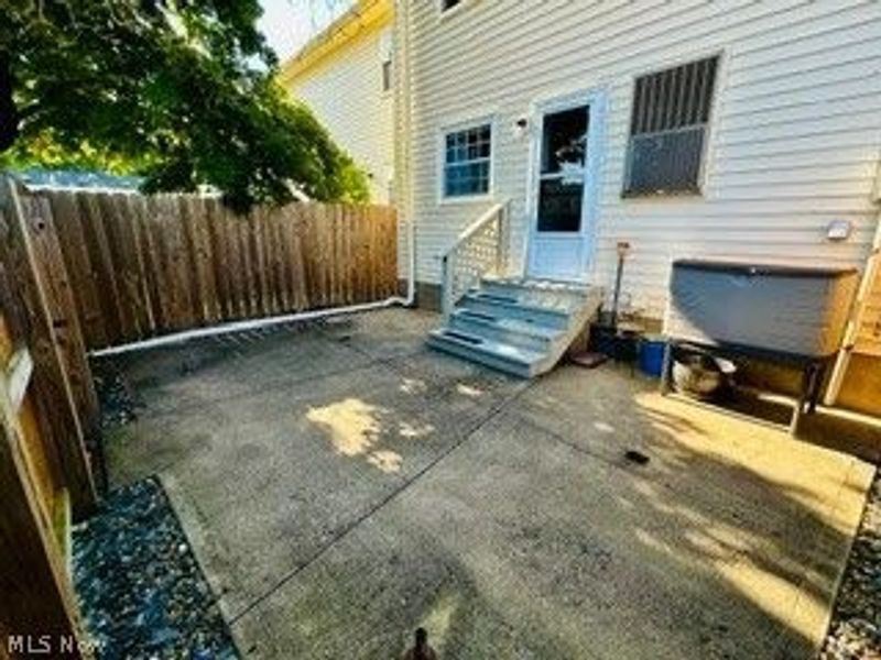 157 Ault Street, Wadsworth, OH 44281 Photo 3