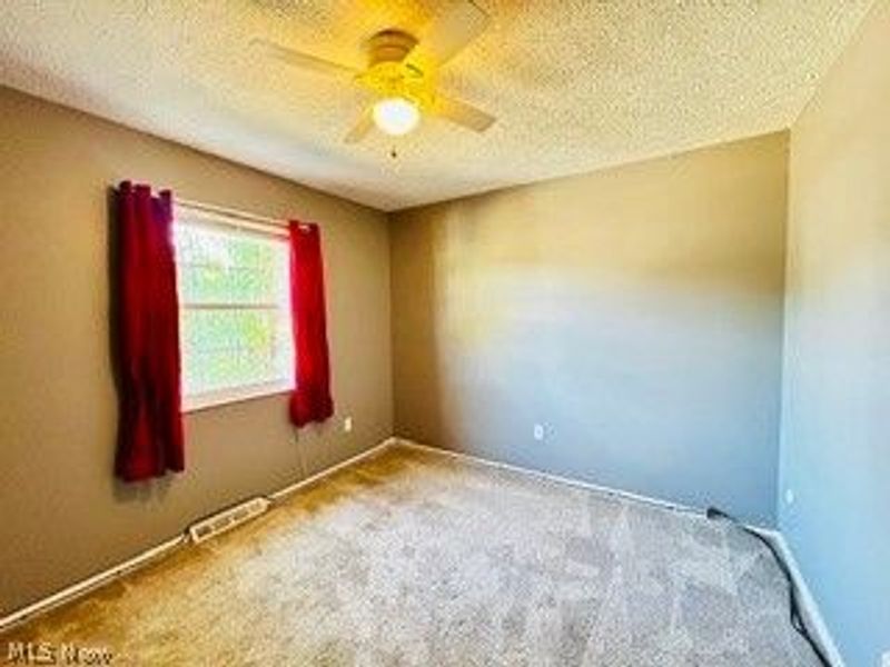 157 Ault Street, Wadsworth, OH 44281 Photo 6