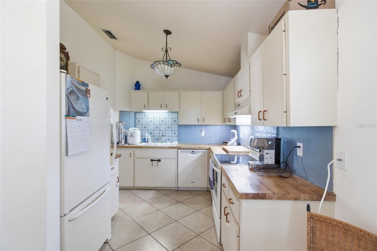308 Chartley Court N, Sarasota, FL 34232 Photo