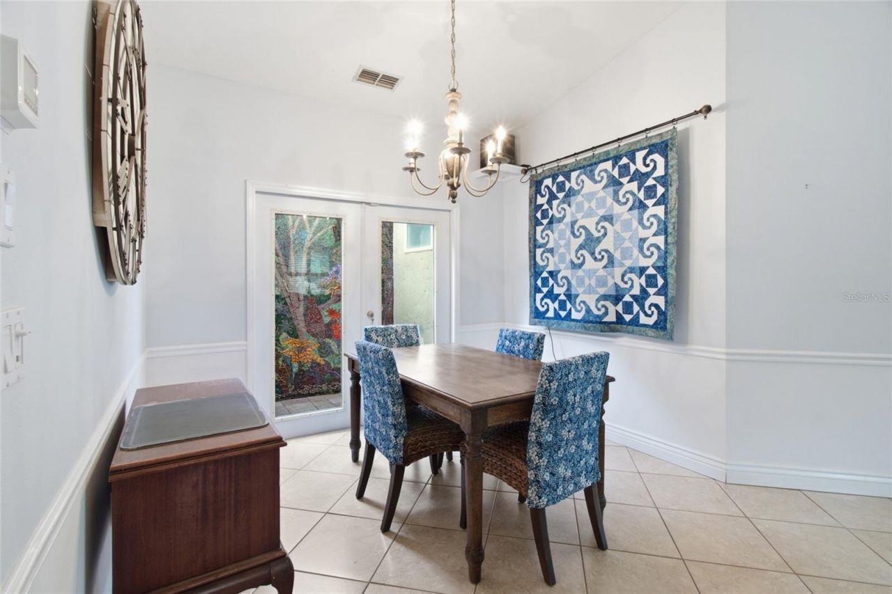 308 Chartley Court N, Sarasota, FL 34232 Photo