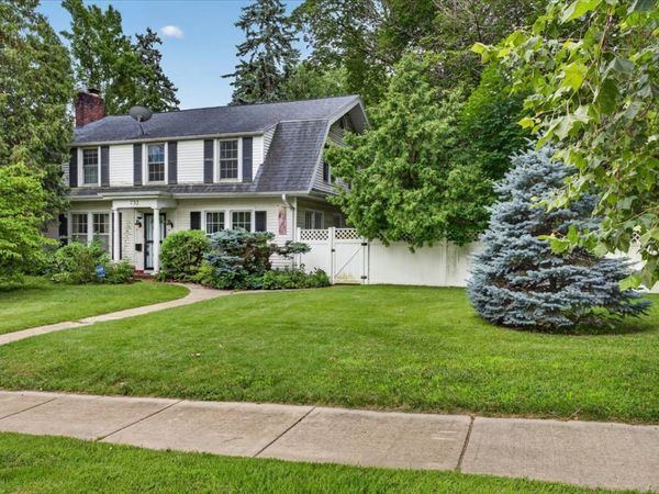 732 John Street , Rockford, IL 61103