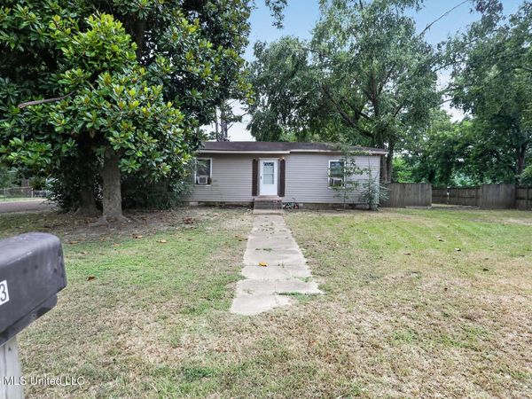 233 Hays Street, Batesville, MS 38606