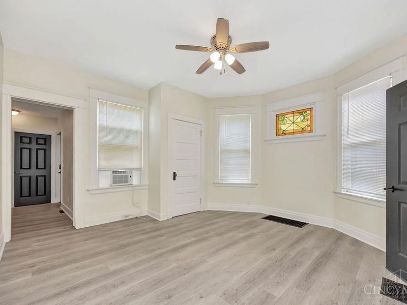 600 Riddle Road, Cincinnati, OH 45220 Photo 4