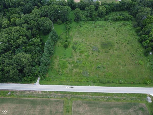16537 Southeastern Parkway , Fortville, IN 46040
