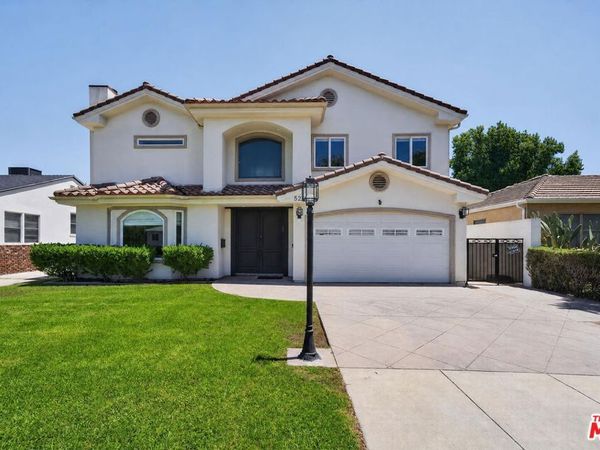 5230 Teesdale Avenue, Los Angeles, CA 91607